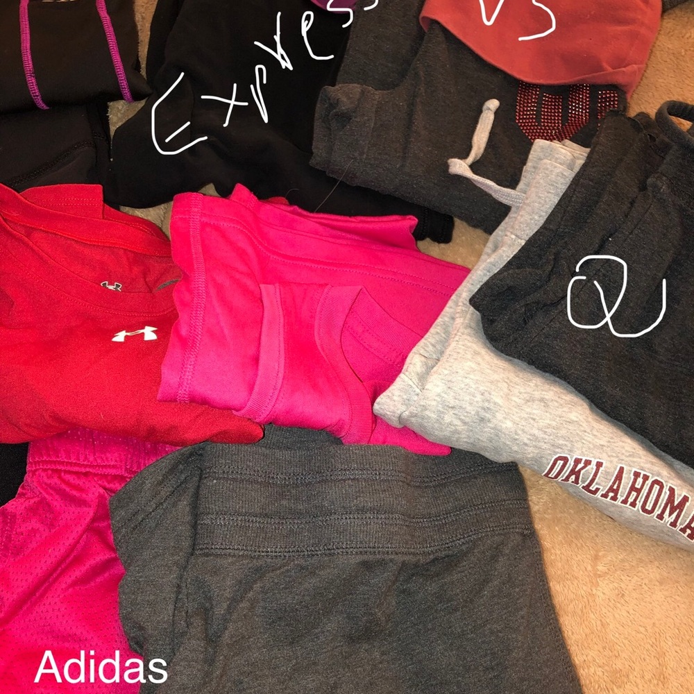 *sold* Workout clothes UnderArmour Nike VS express - Picture 3 of 4